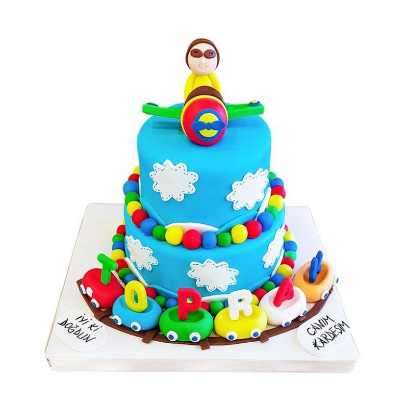 Neşeli Uçak Doğum Günü Pastası