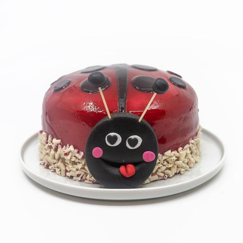 Uğur Böceği Pasta