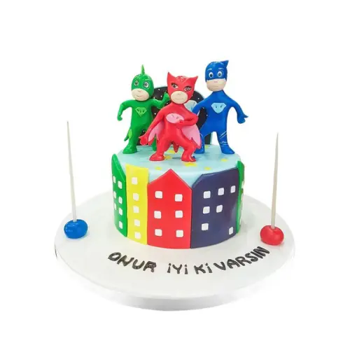 Renkli Maskeliler Doğum Günü Pastası