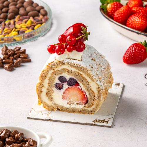 Çilekli Budapeşte Pasta